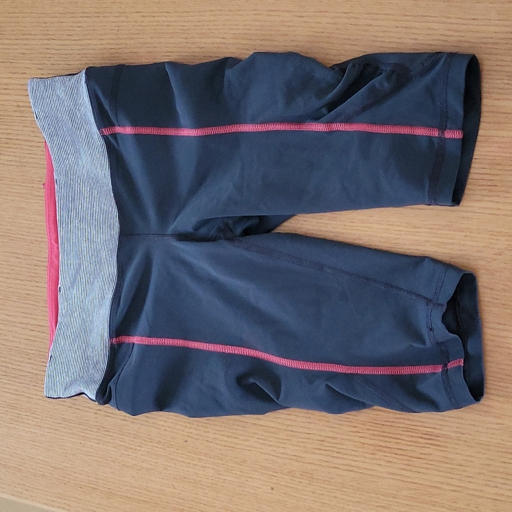 Lululemon shorts Size 4
